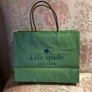 ♠️ Authentic kate spade NEW YORK Green Paper Shopping Bag With Black Handles ♠️